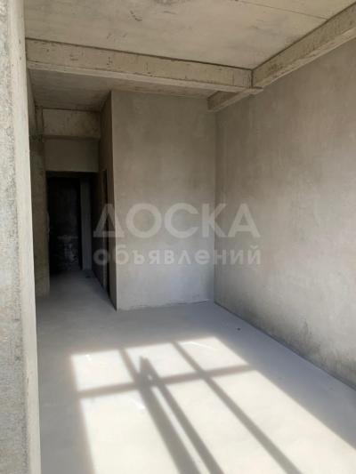 Продаю 2-комнатную квартиру, 90кв. м., этаж - 15/16, тоголок молдо токтогула.