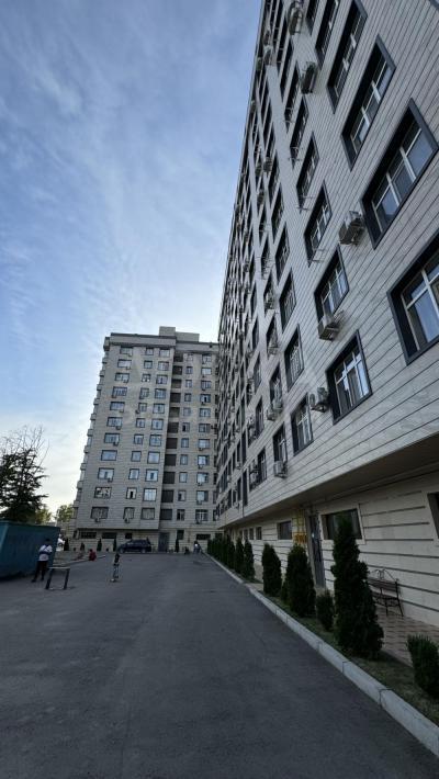 Продаю 3-комнатную квартиру, 58кв. м., этаж - 6/12, Улица Токтоналиева, 8/2 / Джаманбаева, 8/2.