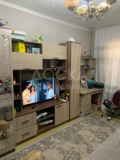 Продаю 1-комнатную квартиру, 32кв. м., этаж - 1/3, Кант,2мкр.