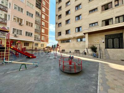 Продаю 2-комнатную квартиру, 60кв. м., этаж - 11/12, Массалиева /Бакаева .