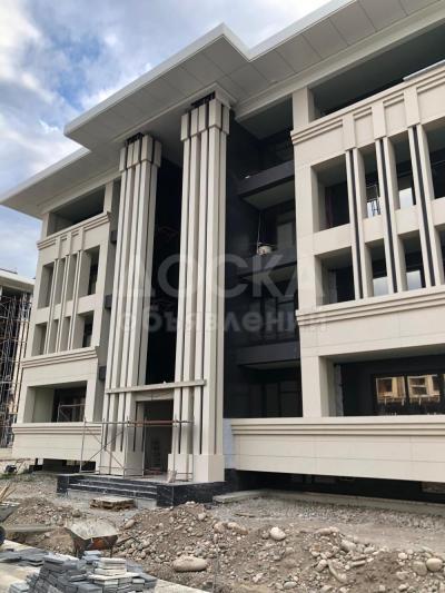 Продаю 4-комнатную квартиру, 205кв. м., этаж - 3/4, мкр Асанбай.