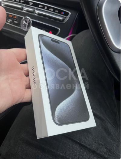 Apple iPhone 15 Pro Max 256 ГБ — разблокирован