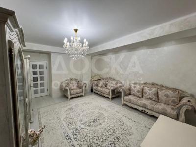 Продаю 2-комнатную квартиру, 82кв. м., этаж - 4/12, Асанбай.