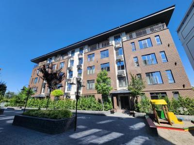 Продаю 4-комнатную квартиру, 105кв. м., этаж - 5/6, с.Лебединовка, Мичуринский квартал.