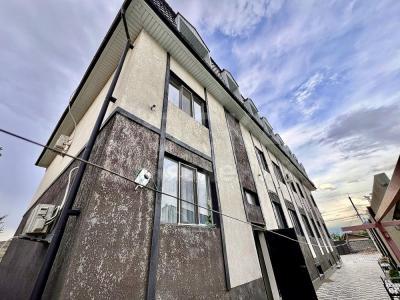 Продаю 2-комнатную квартиру, 55кв. м., этаж - 3/3, Ак Ордо Биримдик 187/1.