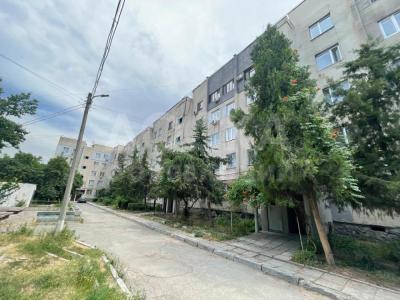 Продаю 3-комнатную квартиру, 96кв. м., этаж - 1/5, Московская/Исанова.