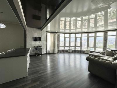 Продаю 3-комнатную квартиру, 110кв. м., этаж - 13/13, Советская /Киевская .