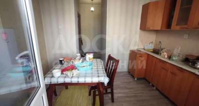 Продаю 2-комнатную квартиру, 52кв. м., этаж - 5/9, тунгуч дом 80.