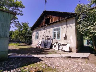 Продаю дом 4-ком. 59кв. м., этаж-1, 5-сот., стена саман, рн 4 горбольница.