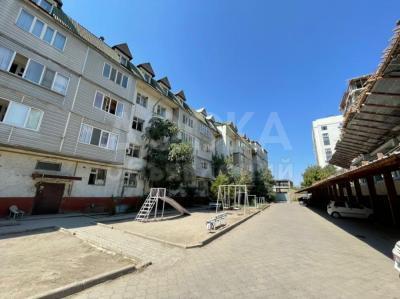 Продаю 2-комнатную квартиру, 50кв. м., этаж - 5/5, Аламедин 1.