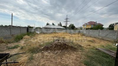 Продаю дом 2-ком. 63кв. м., этаж-1, 6-сот., стена кирпич, Рабочий городок.