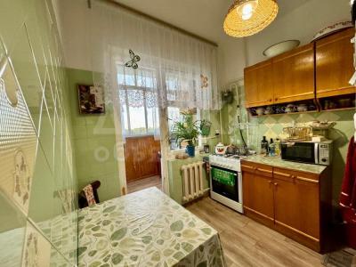 Продаю 3-комнатную квартиру, 68кв. м., этаж - 4/9, 12 мкр..