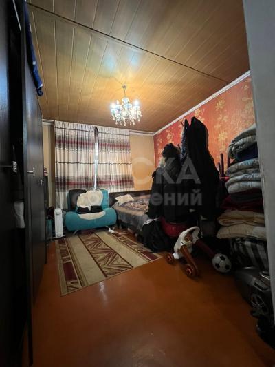 Продаю дом 5-ком. 160кв. м., этаж-1, 4-сот., стена саман, Жукеева Пудовкина дом 30.