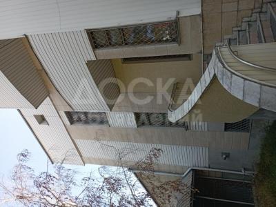 Продаю дом 10-ком. 525кв. м., этаж-2, 12-сот., стена кирпич, Ж.Пудовкина/Медерова .