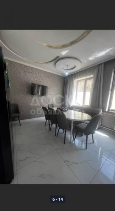 Продаю дом 8-ком. 230кв. м., этаж-2, 4.3-сот., стена кирпич, ж/м Алтын-Ордо (Полицейский городок).