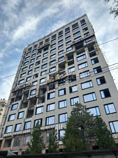 Продаю 3-комнатную квартиру, 116кв. м., этаж - 6/14, Ажыбек баатыра, 15.