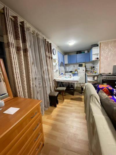 Продаю 2-комнатную квартиру, 43кв. м., этаж - 2/4, мед академия.