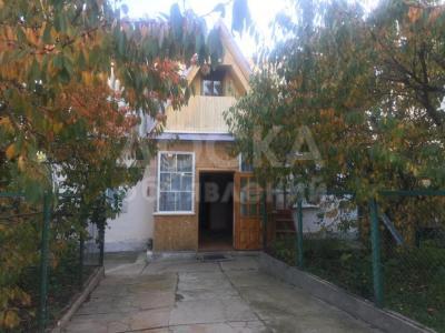 Продаю дом 6-ком. 68кв. м., этаж-2, 8-сот., стена саман, Баетова 2.