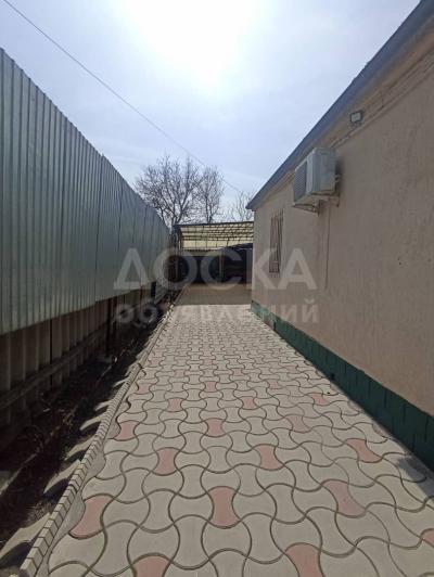 Продаю дом 4-ком. 90кв. м., этаж-1, 10-сот., стена кирпич, Новопокровка.