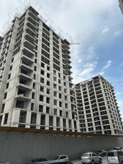 Продаю 4-комнатную квартиру, 156кв. м., этаж - 7/16, Советская / Магистраль.