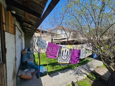 Продаю дом 4-ком. 160кв. м., этаж-1, 4-сот., стена саман, Жукеева Пудовкина дом 30.