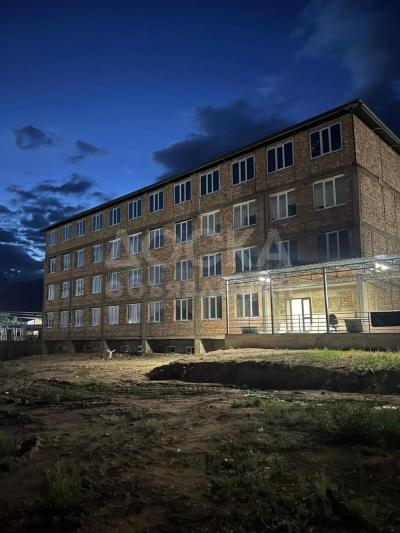 Продаю 2-комнатную квартиру, 36кв. м., этаж - 12/12, в центре Чолпон-Аты.