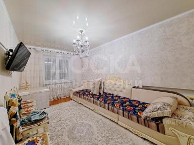 Продаю 3-комнатную квартиру, 62кв. м., этаж - 4/4, Мкр. Аламедин 1.