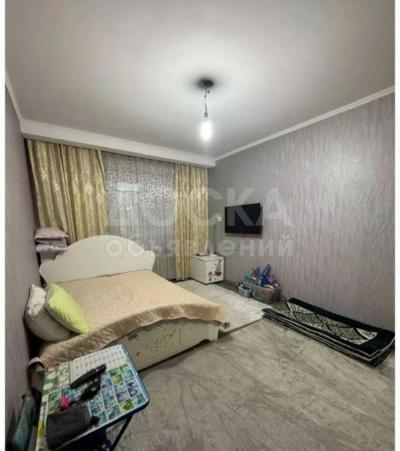 Продаю 1-комнатную квартиру, 42кв. м., этаж - 2/9, Мкр. Аламедин 1.