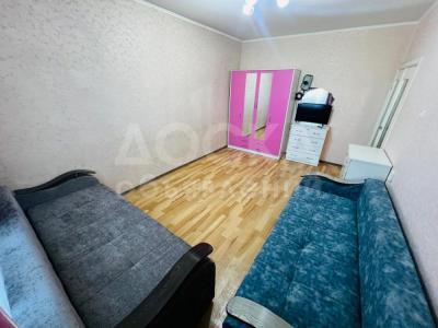 Продаю 1-комнатную квартиру, 34кв. м., этаж - 8/9, 5 микрорайон.