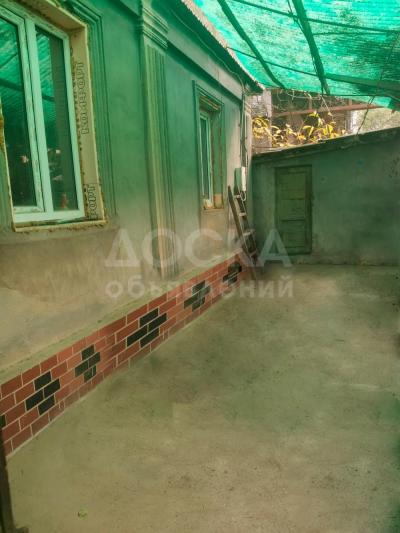 Продаю дом 4-ком. 56кв. м., этаж-1, 454-сот., стена саман, Шукурова 80.