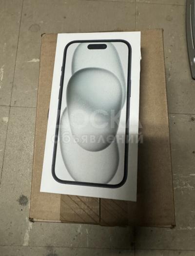 Apple iPhone 15 - 128 GB - Black