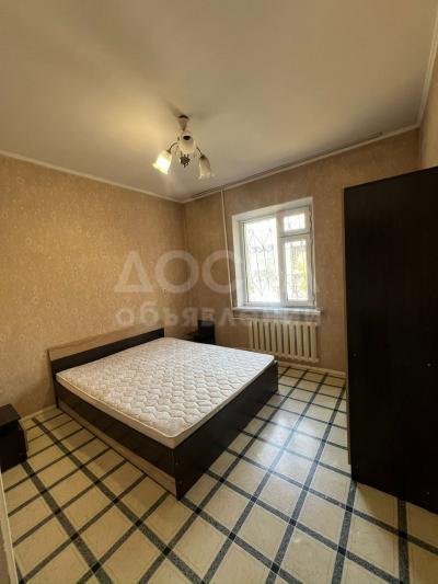 Продаю 2-комнатную квартиру, 62кв. м., этаж - 2/9, 6 микрорайон.