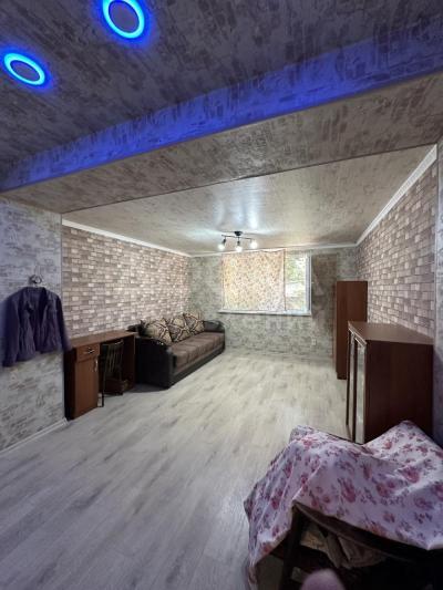 Продаю 2-комнатную квартиру, 54кв. м., этаж - 1/2, ГЭС - 5 .