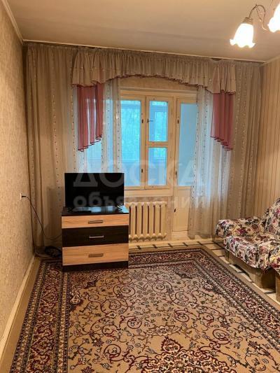 Продаю 2-комнатную квартиру, 56.6кв. м., этаж - 2/9, 6 микрорайон.