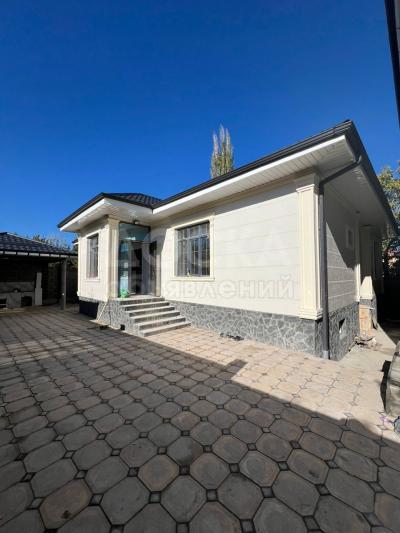 Продаю дом 4-ком. 150кв. м., этаж-1, 4-сот., стена кирпич, арча бешик.