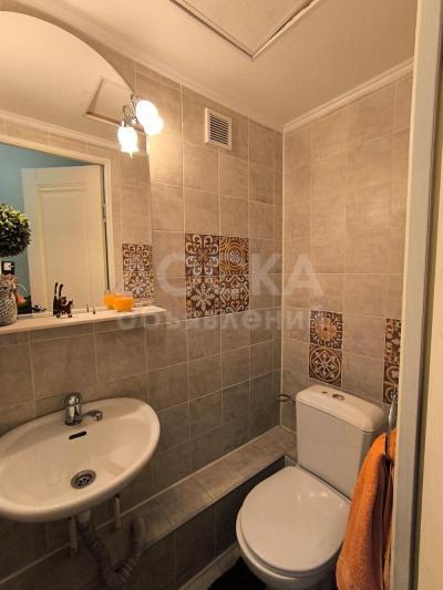 Продаю 3-комнатную квартиру, 62кв. м., этаж - 9/9, Ибраимова/Бокомбаева .