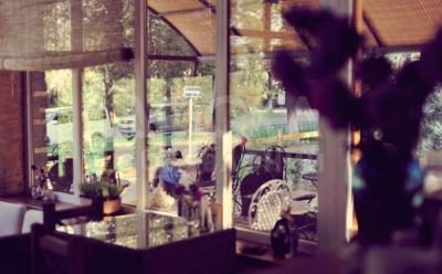 Продаю здание 171кв. м., район кинотеатра "Россия" кофейня.