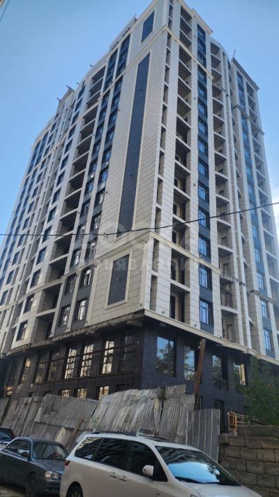 Продаю 4-комнатную квартиру, 141кв. м., этаж - 9/14, Тоголок молдо Токтогула.