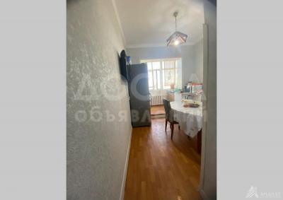 Продаю 2-комнатную квартиру, 72кв. м., этаж - 9/9, 7-мкр.