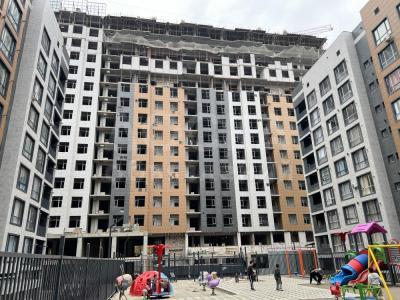 Продаю 1-комнатную квартиру, 58кв. м., этаж - 8/16, Горького/Курманжан Датка.