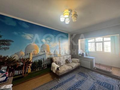 Продаю 3-комнатную квартиру, 85кв. м., этаж - 8/9, 12-мкр.