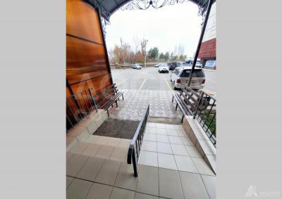 Продаю 1-комнатную квартиру, 44кв. м., этаж - 5/9, ул. Сейтек.