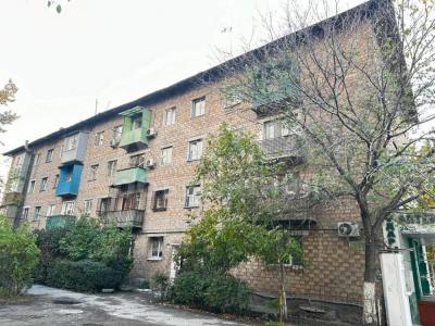 Продаю 3-комнатную квартиру, 55кв. м., этаж - 4/4, Пишпек.