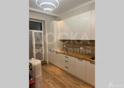 Продаю 1-комнатную квартиру, 37кв. м., этаж - 1/5, Кара-Жыгач ж/м.