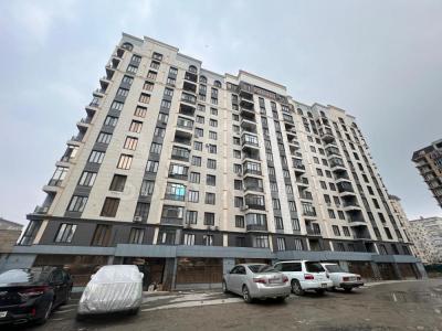 Продаю 1-комнатную квартиру, 50.6кв. м., этаж - 7/13, 12 мкр.