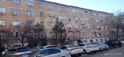 Продаю 1-комнатную квартиру, 20кв. м., этаж - 2/5, 5 мкр.