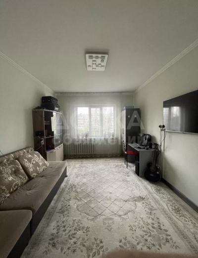 Продаю 2-комнатную квартиру, 60кв. м., этаж - 9/10, Восток-5.