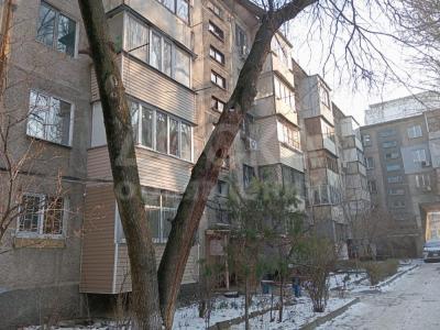 Продаю 2-комнатную квартиру, 43кв. м., этаж - 1/5, Чокморова\Тимирязева.