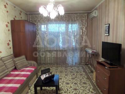 Продаю 1-комнатную квартиру, 35кв. м., этаж - 2/5, ул. Гоголя/Чуй.