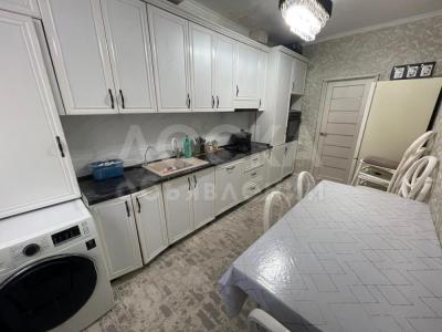 Продаю 2-комнатную квартиру, 60кв. м., этаж - 1/9, Тунгуч.